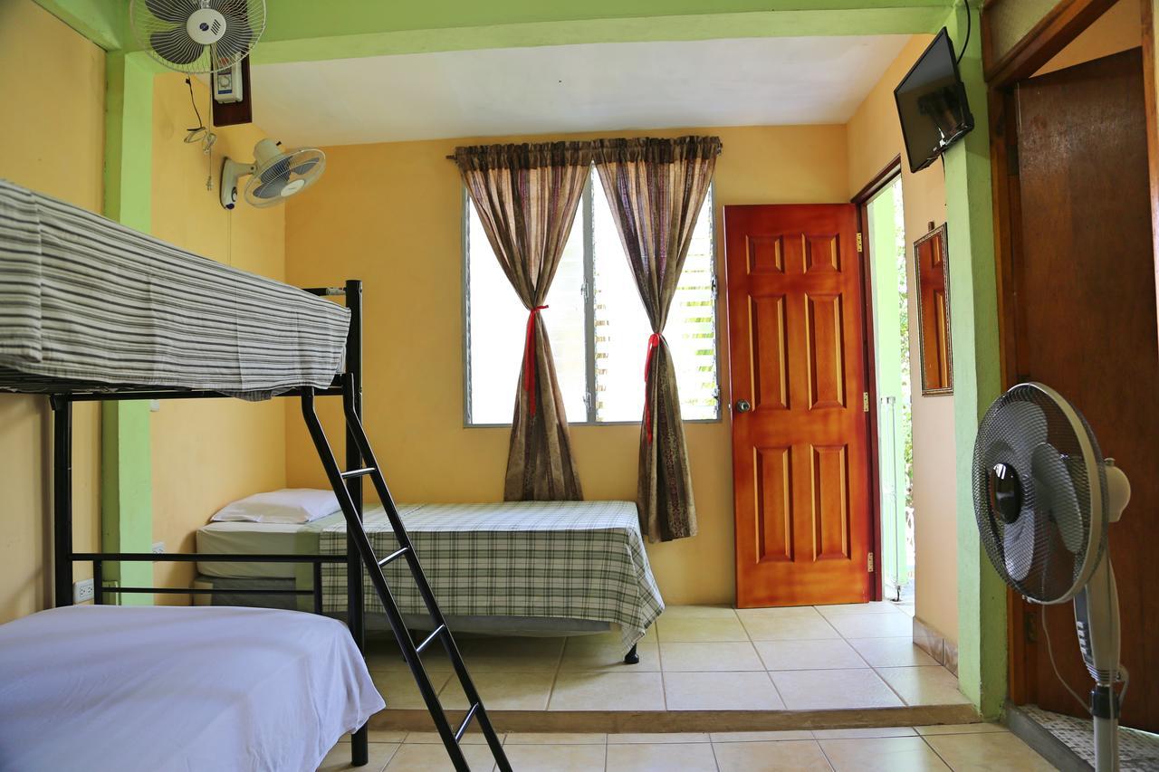 Hostal San Antonio León Exteriér fotografie