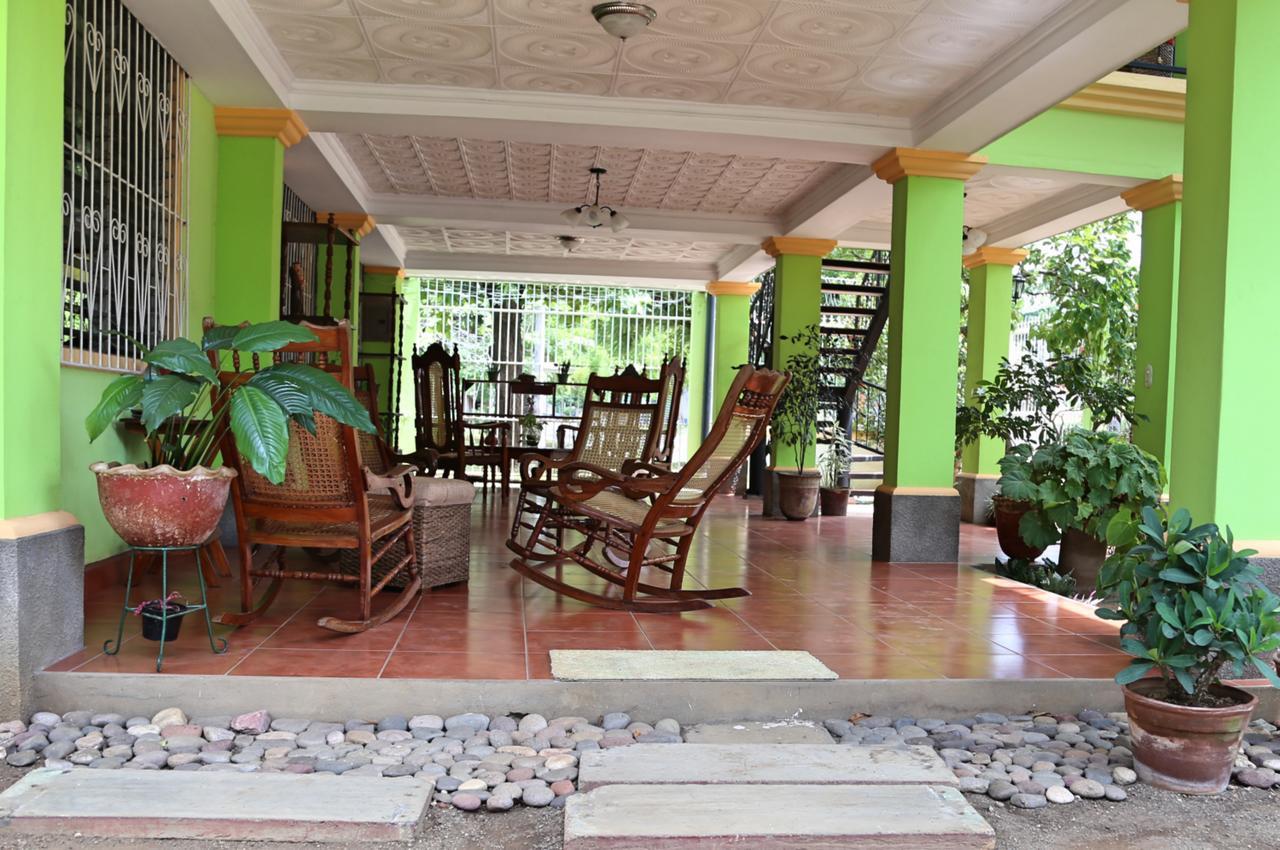 Hostal San Antonio León Exteriér fotografie